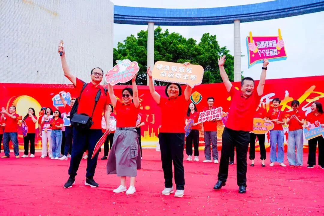 莲峰策马扬鞭处,知用同心折桂时——中考誓师大会圆满举行 第98张