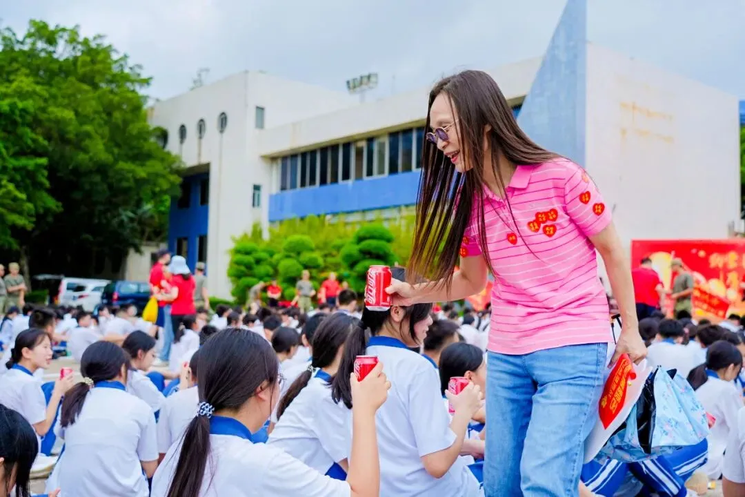 莲峰策马扬鞭处,知用同心折桂时——中考誓师大会圆满举行 第120张