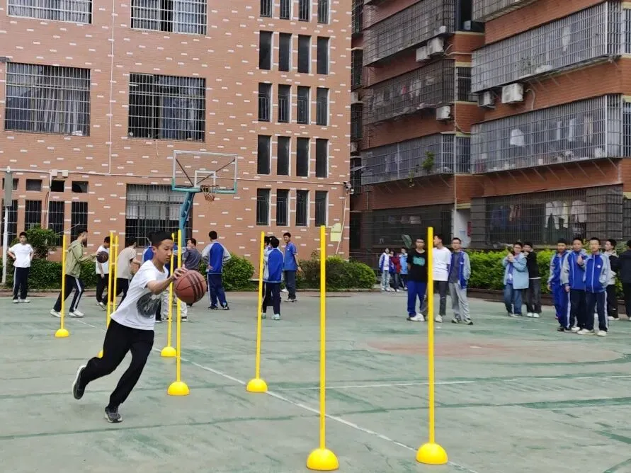 青春无畏试锋芒 直击中考第一关——绥宁县实验中学九年级体育模拟测试纪实 第15张