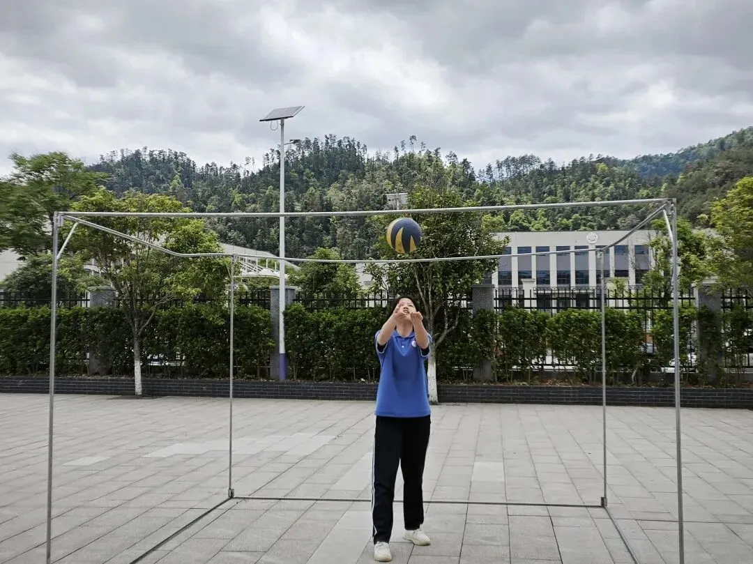 青春无畏试锋芒 直击中考第一关——绥宁县实验中学九年级体育模拟测试纪实 第20张