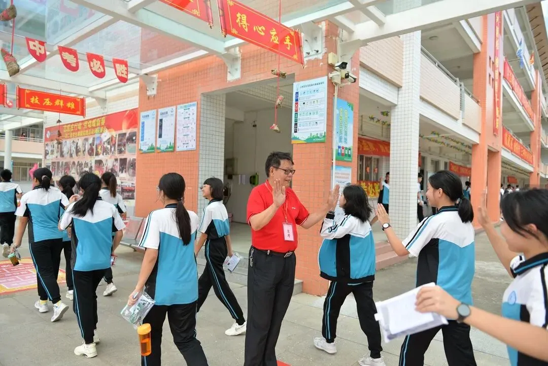 直击佛山中考首日!奔跑吧,少年! 第4张