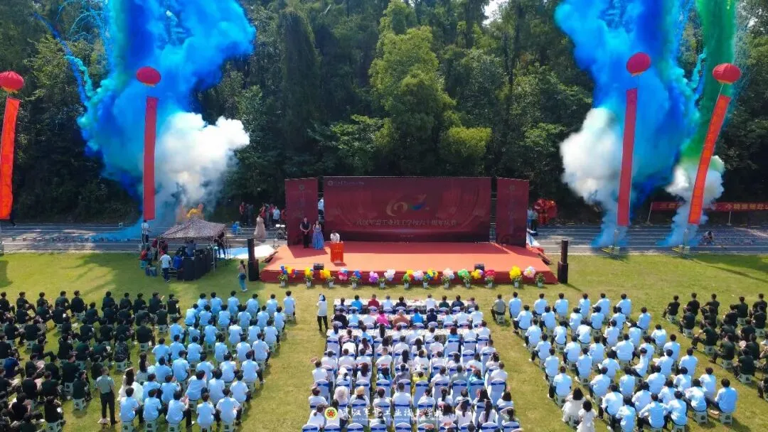 中考分数不够普高、想军事化管理、要升学+参军一定要选武汉军需学校 第3张