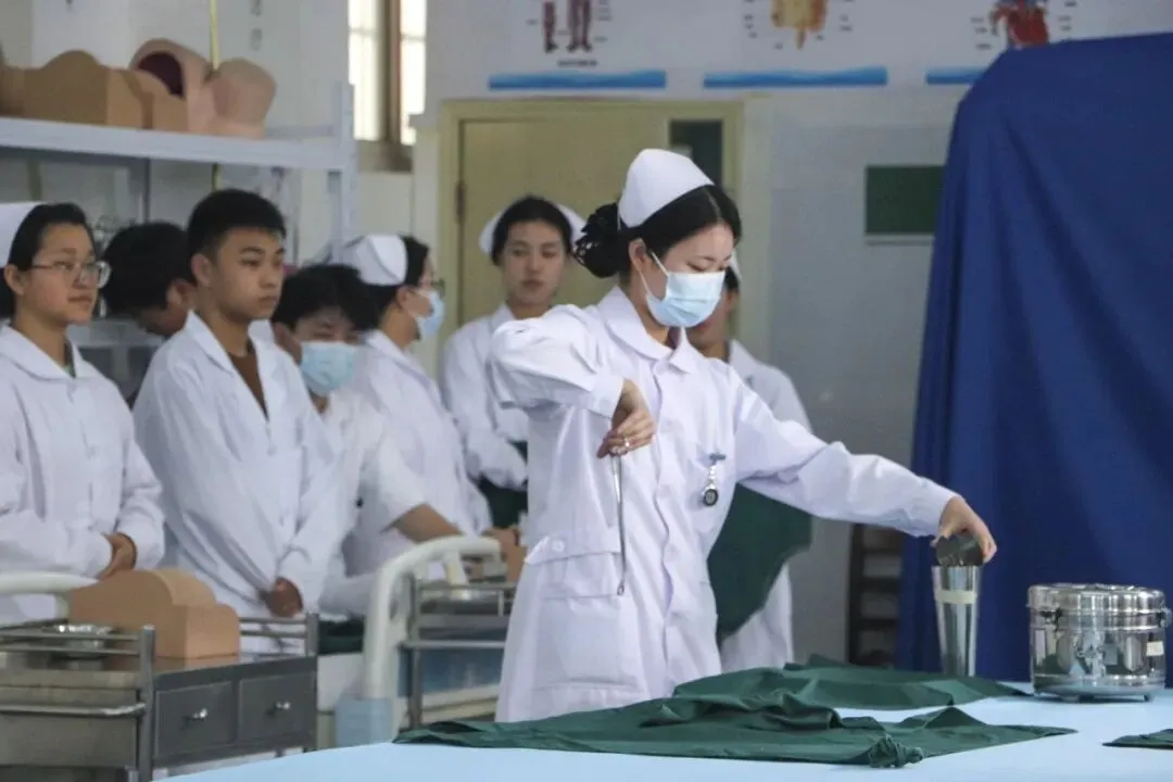 中考分数不够普高、想军事化管理、要升学+参军一定要选武汉军需学校 第7张