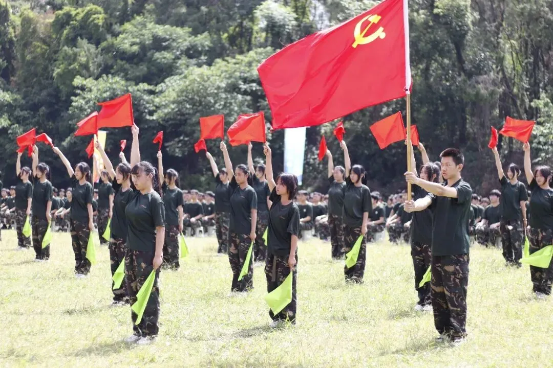 中考分数不够普高、想军事化管理、要升学+参军一定要选武汉军需学校 第8张