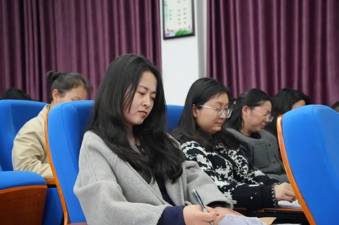 教研动态 | 文心深处探中考,青云之上话语文——2026年醴陵市初中语文复习备考研讨会圆满举行 第43张