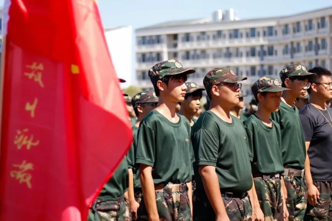 中考分数不够普高、想军事化管理、要升学+参军一定要选武汉军需学校 第16张