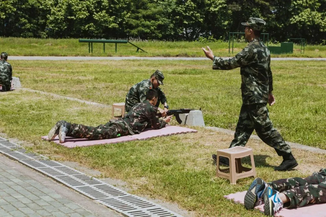 中考分数不够普高、想军事化管理、要升学+参军一定要选武汉军需学校 第28张