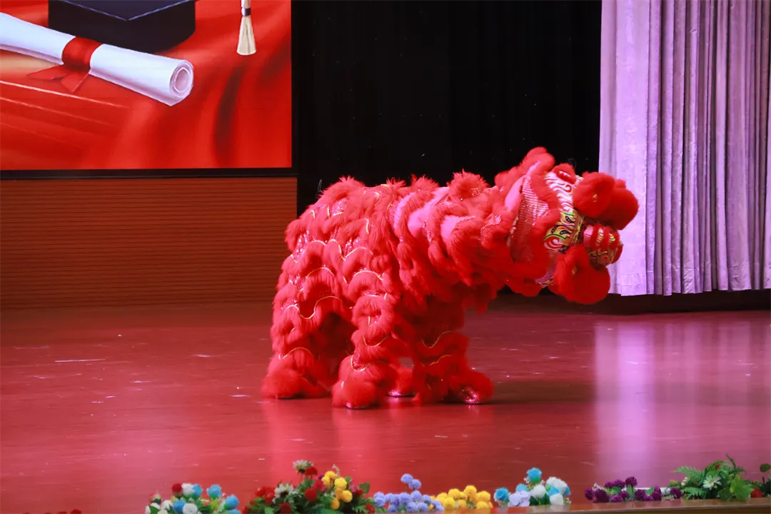 砺剑中考,勇攀高峰|德成中英文学校2026届中考誓师大会隆重举行【2026年春:学校高质量发展系列活动之三十】 第6张