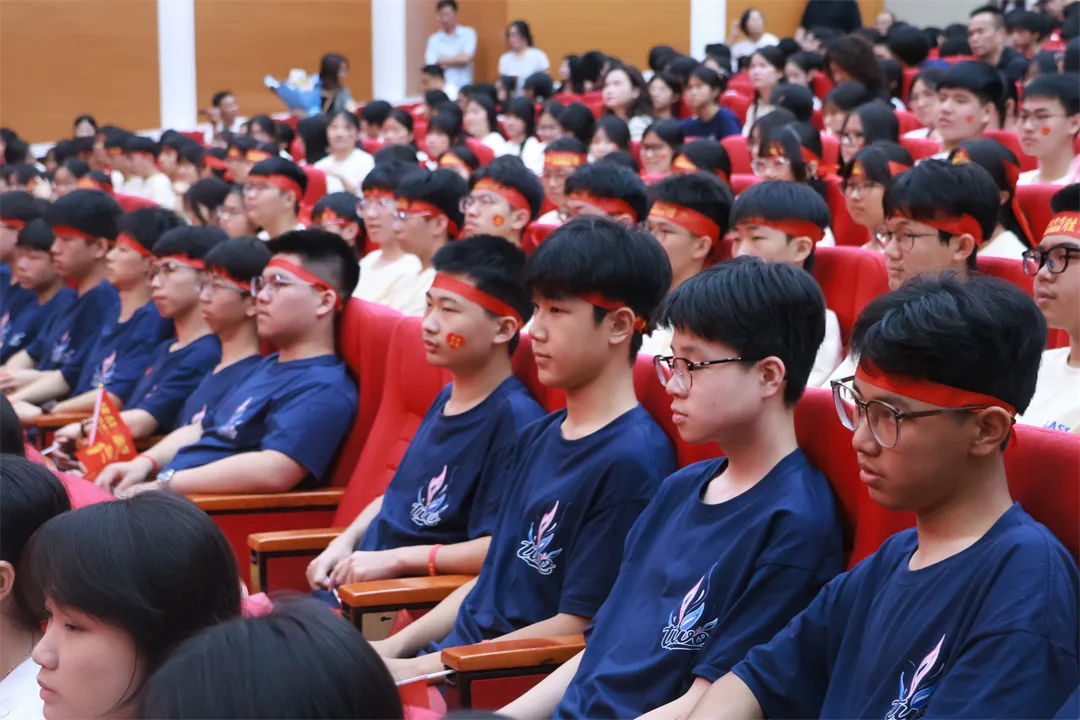 砺剑中考,勇攀高峰|德成中英文学校2026届中考誓师大会隆重举行【2026年春:学校高质量发展系列活动之三十】 第39张