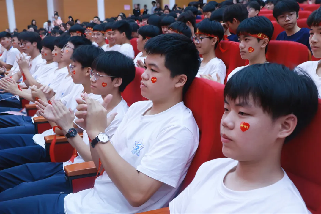 砺剑中考,勇攀高峰|德成中英文学校2026届中考誓师大会隆重举行【2026年春:学校高质量发展系列活动之三十】 第46张