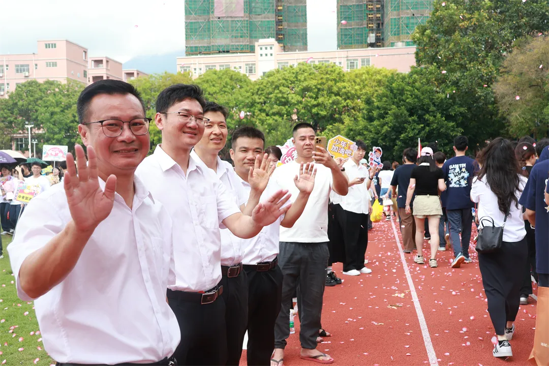 砺剑中考,勇攀高峰|德成中英文学校2026届中考誓师大会隆重举行【2026年春:学校高质量发展系列活动之三十】 第52张