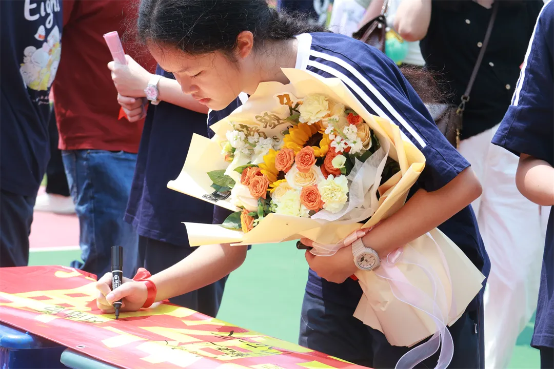 砺剑中考,勇攀高峰|德成中英文学校2026届中考誓师大会隆重举行【2026年春:学校高质量发展系列活动之三十】 第64张