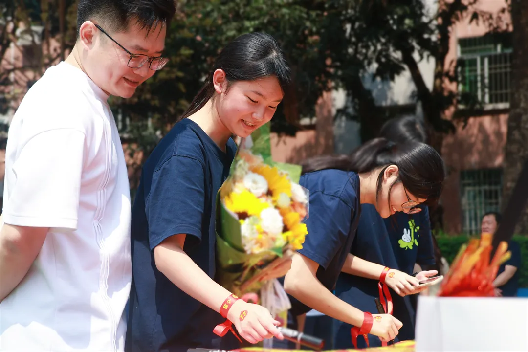 砺剑中考,勇攀高峰|德成中英文学校2026届中考誓师大会隆重举行【2026年春:学校高质量发展系列活动之三十】 第67张