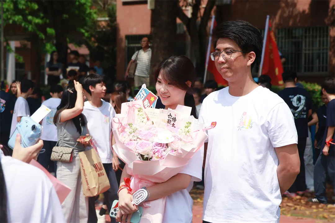 砺剑中考,勇攀高峰|德成中英文学校2026届中考誓师大会隆重举行【2026年春:学校高质量发展系列活动之三十】 第69张