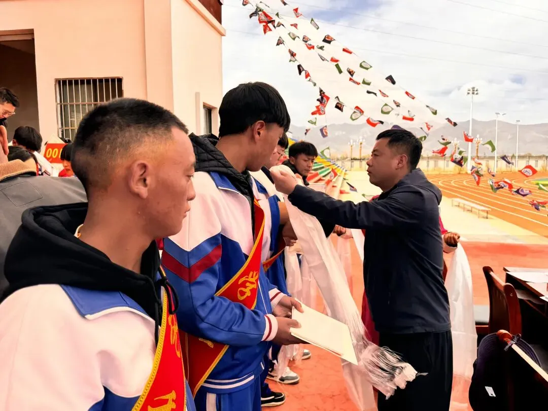 【复盘模考明短板 精准施策促备考】——市二职召开2026届毕业班一模分析会 第3张