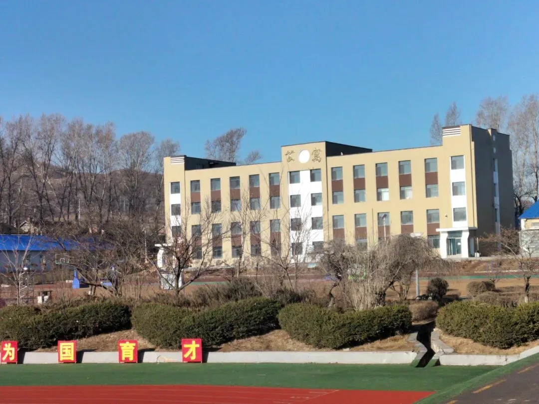 【中考优秀作文】学会感恩 第3张