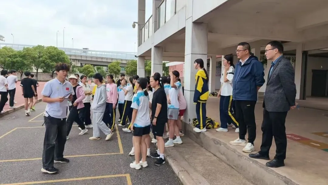 【豫东·教学在线】以测促练 备战中考——南昌市豫东学校教育集团豫东校区开展九年级体育模拟测试 第19张