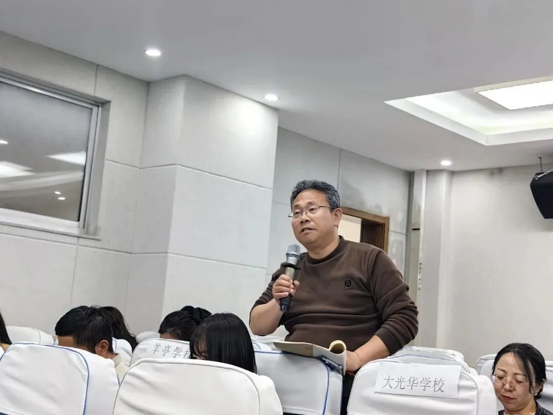 幸福课堂 | 聚焦中考复习 构建思维课堂——环翠区初中英语中考复习暨思维课堂研讨活动在威海市竹岛中学圆满举行 第9张