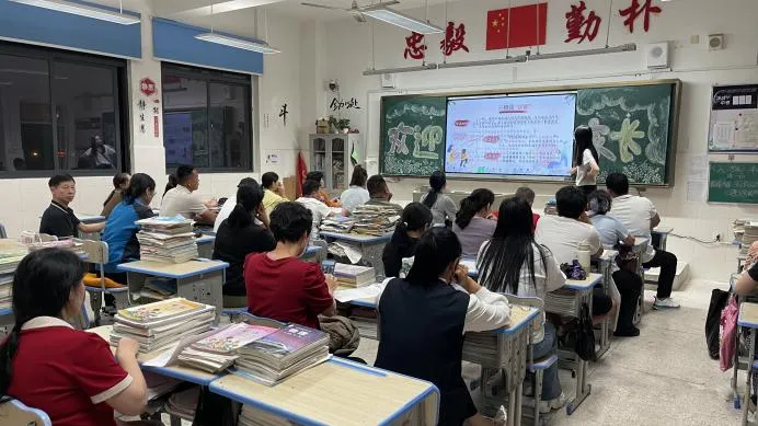 策马扬鞭正当时,矢志中考终无悔——石狮市银江华侨学校召开九年级家长会 第12张