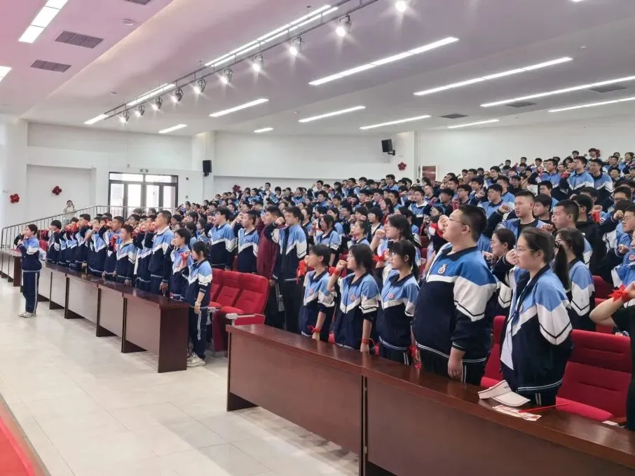 少年当立凌云志 策马扬鞭战中考——呼和浩特市第四十三中学2026届誓师大会圆满举行 第34张