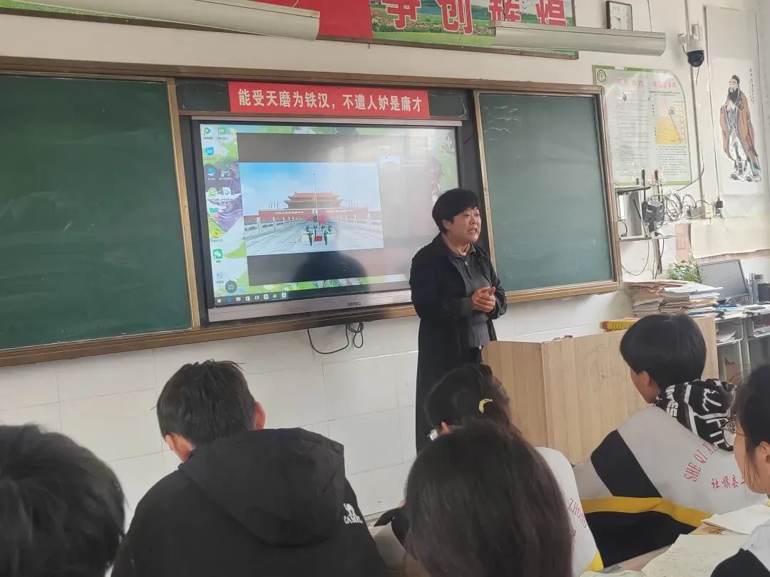 表彰优秀树榜样凝心聚力战中考——社旗县第二初级中学九年级一模考试总结大会圆满举行 第6张