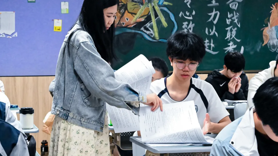 暨联护航,模考收官——2026届港澳台联考三模全纪实 第17张