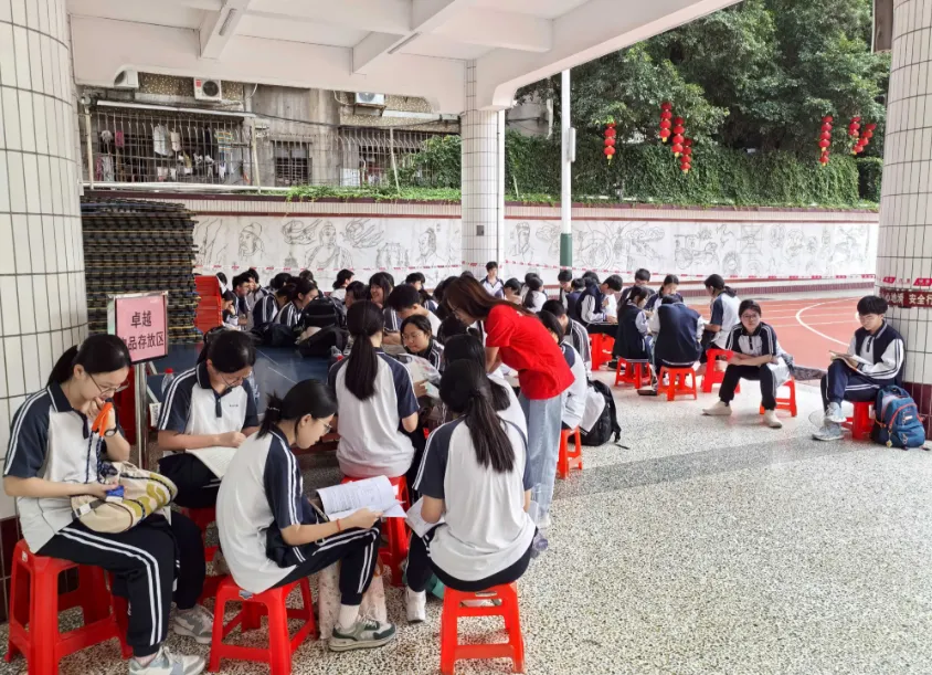 一觉醒来取消中考了!四川成都探索开展“小—初—高”12年贯通式培养改革试点,这究竟意味着什么? 第16张