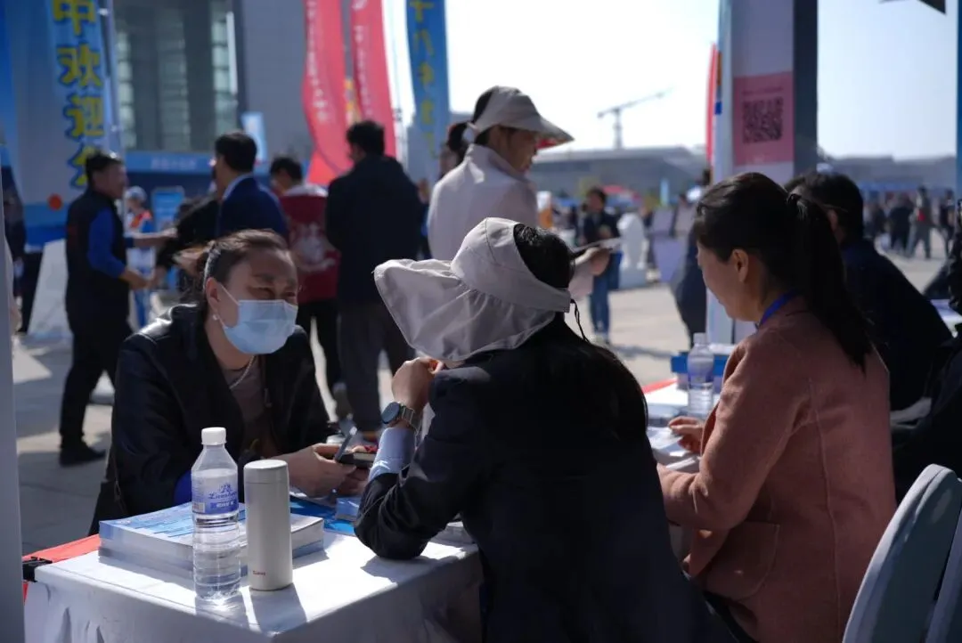 青岛中考招生大集 第7张