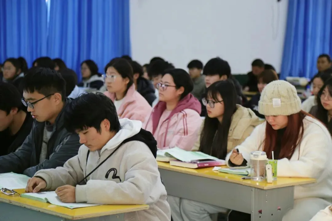 孩子中考失利别放弃!河南公办医学院中专部,专科升学率92.3%,比高中还稳! 第3张