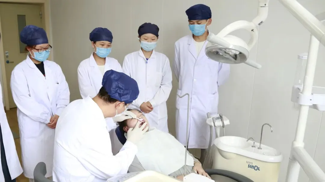 孩子中考失利别放弃!河南公办医学院中专部,专科升学率92.3%,比高中还稳! 第15张