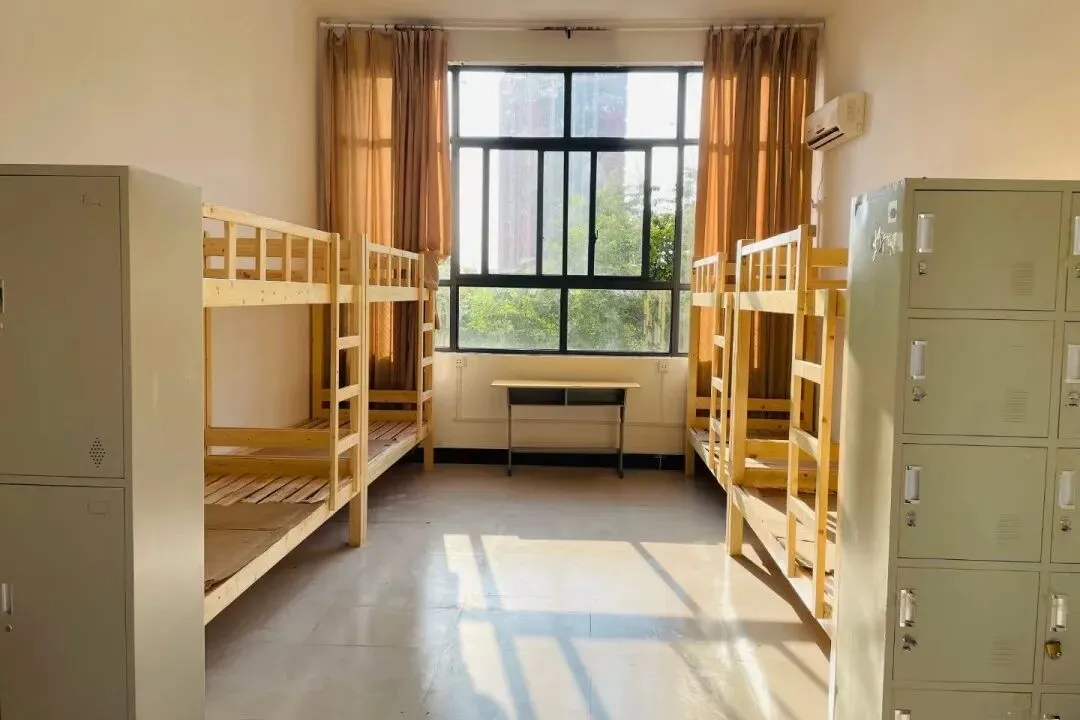 孩子中考失利别放弃!河南公办医学院中专部,专科升学率92.3%,比高中还稳! 第27张