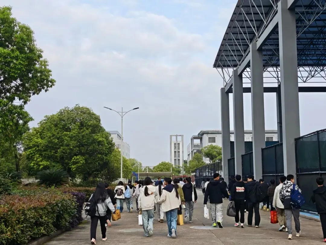 定格春日热血瞬间!全力奔赴体育中考 第17张