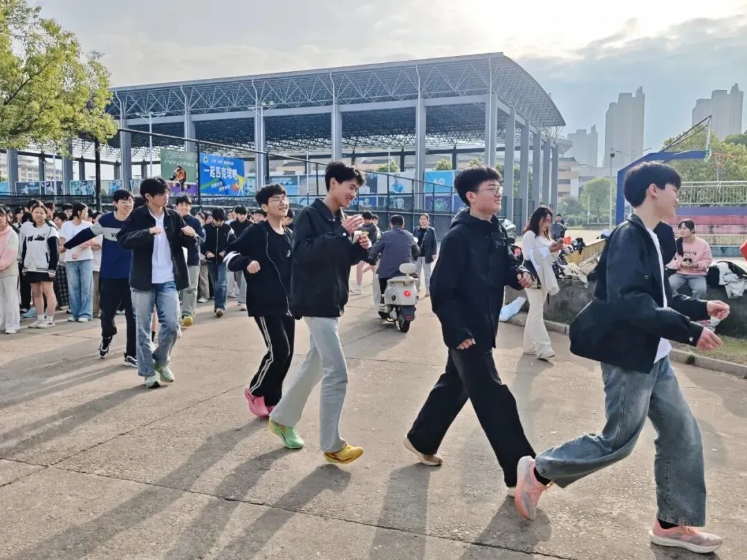 定格春日热血瞬间!全力奔赴体育中考 第30张