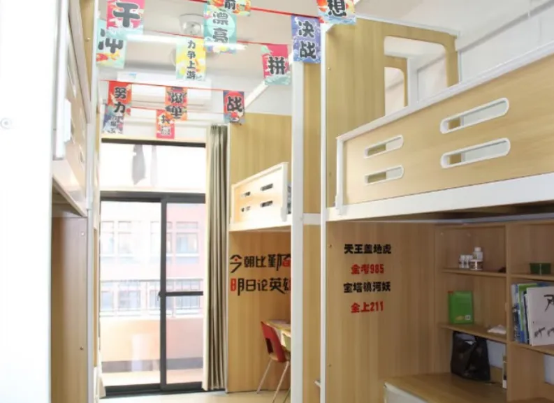 杭州各高中的住宿条件相差这么大!中考填志愿,家长关心升学数据,孩子最关心住宿和伙食 第3张