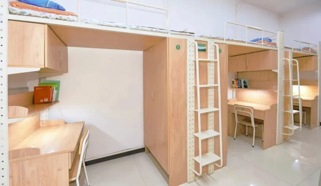 杭州各高中的住宿条件相差这么大!中考填志愿,家长关心升学数据,孩子最关心住宿和伙食 第34张