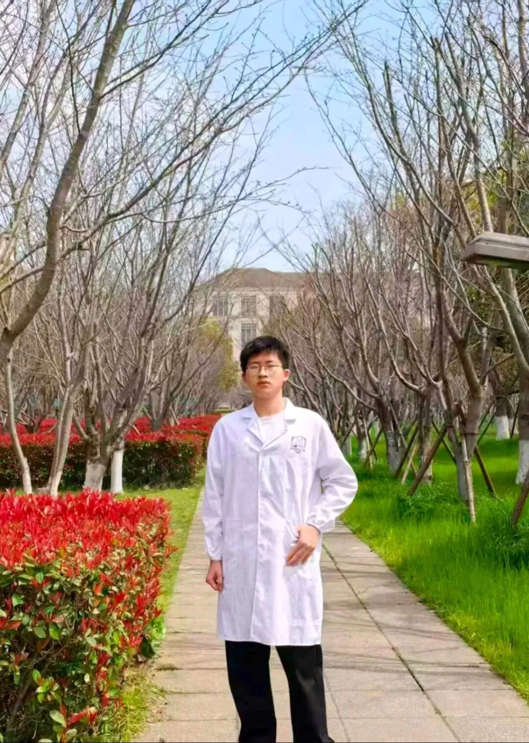 中考“挂车尾”,高考“打头阵”,这个在2025年高考中考出超“特控线”20分的考生说“是育新高中给了我第二次生命” 第10张