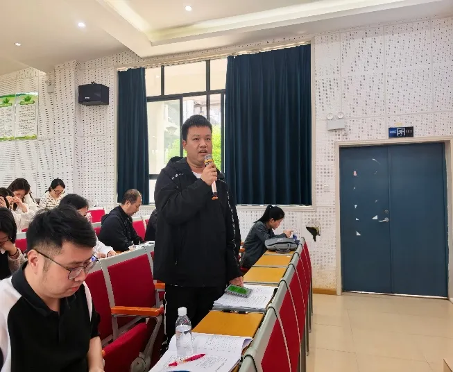 精研讲评提质效,以研促教备中考——平江县2026年初中化学骨干教师新培训(四) 第14张