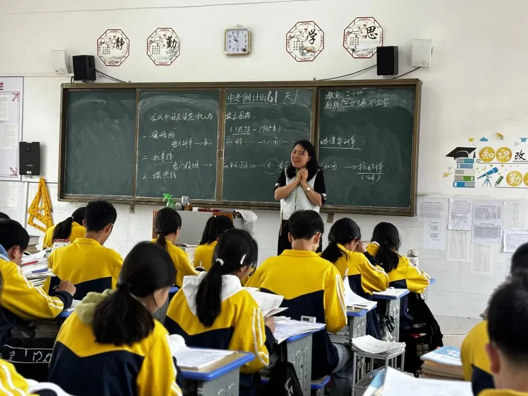 送教下乡促教研 精准复习备中考——全州县初中第二学区全州县第二中学初中部赴枧塘初中送教下乡及教材培训活动 第7张