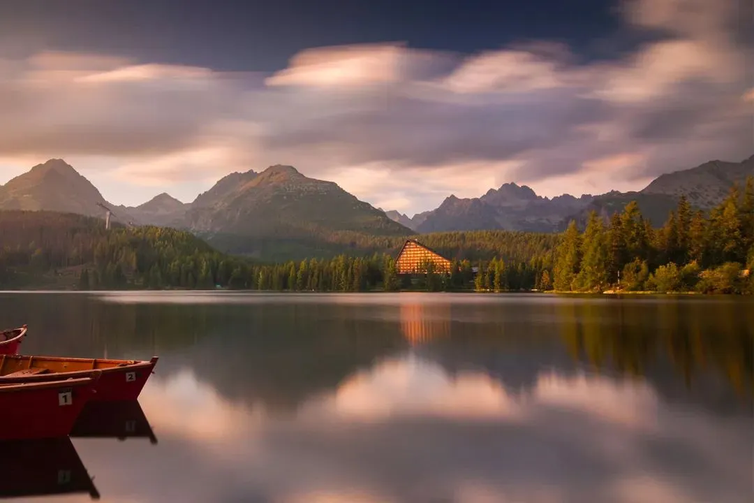 经典全书:《押送高考试卷那天,家长堵了我的车不让我进校门》【txt结局-新阅】全章节 第9张