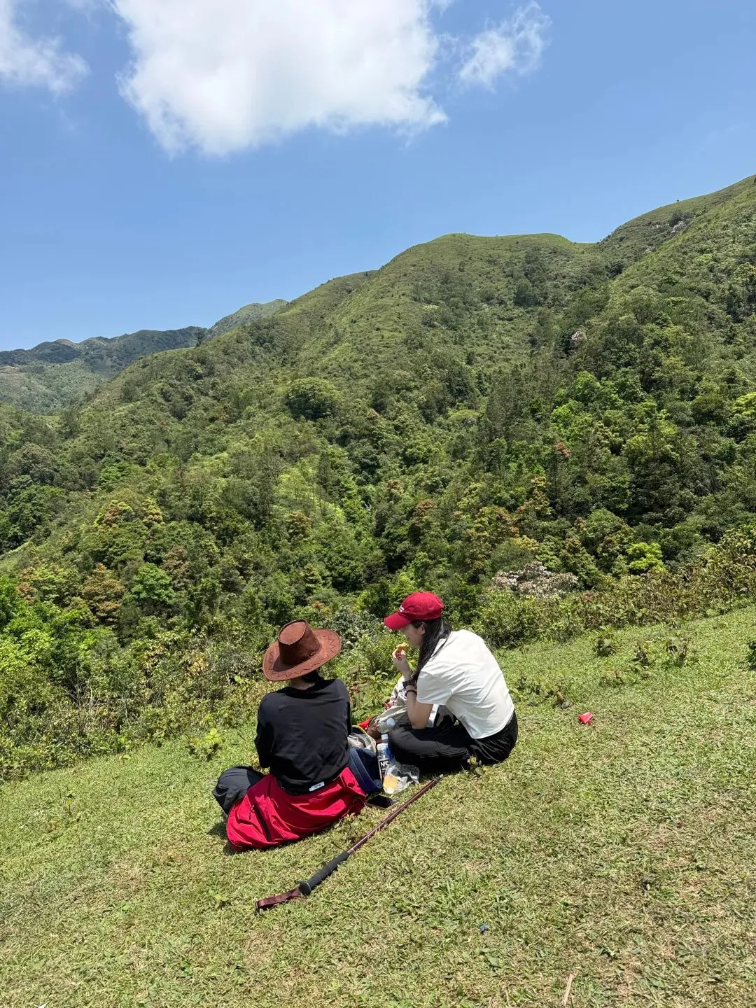打卡刷爆朋友圈的阳春鸡笼顶:中考、青春期与孩子的户外成长之旅 第10张