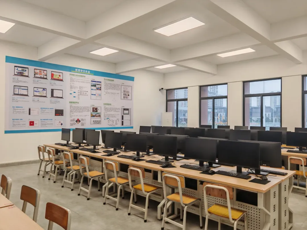 即将中考!还未替孩子选择好专业的家长可以点进来看看!2026年学校专业介绍(部分中专热门专业,仅供参考) 第4张