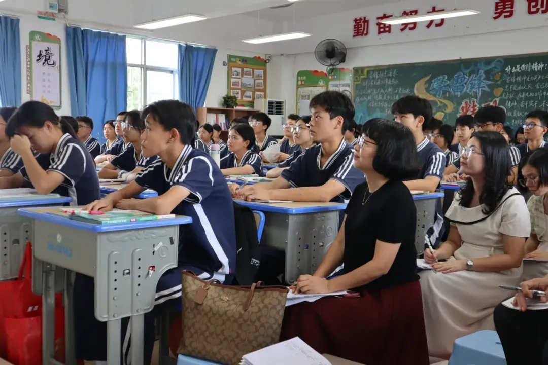 名师送教助均衡 集团聚力备中考|珠峰实验学校教育集团联合市级“三名”工作室送教活动圆满举行 第5张