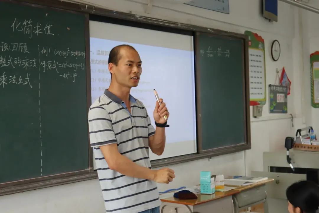 名师送教助均衡 集团聚力备中考|珠峰实验学校教育集团联合市级“三名”工作室送教活动圆满举行 第7张