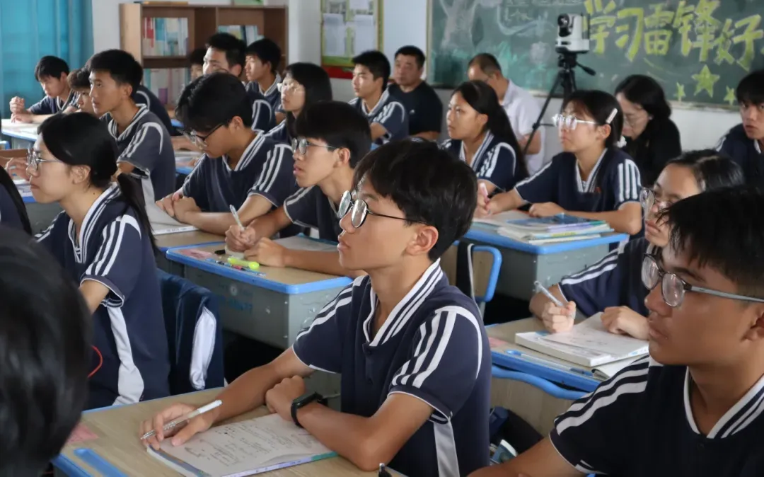 名师送教助均衡 集团聚力备中考|珠峰实验学校教育集团联合市级“三名”工作室送教活动圆满举行 第13张