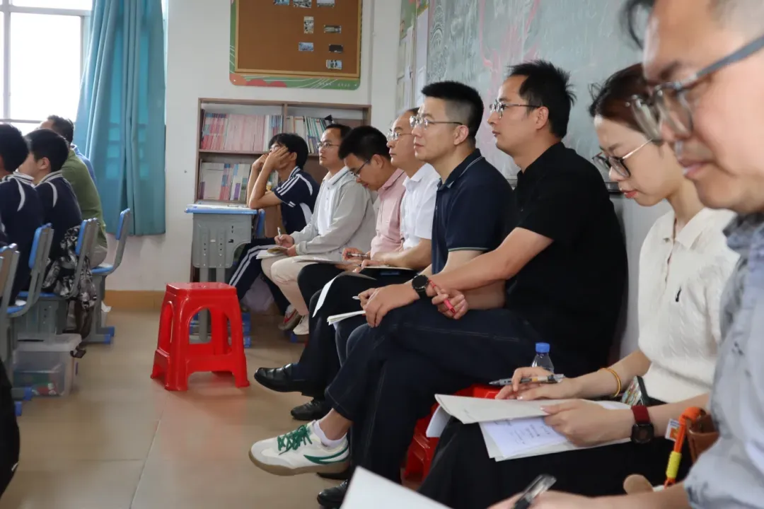 名师送教助均衡 集团聚力备中考|珠峰实验学校教育集团联合市级“三名”工作室送教活动圆满举行 第14张