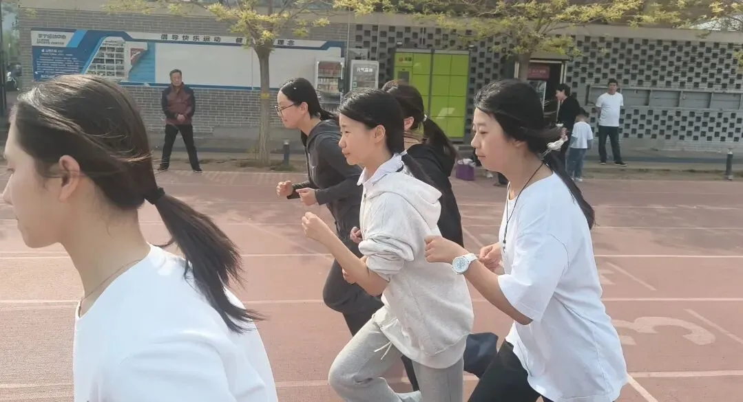 中考倒计时55天:现在难熬的浮躁,终会变成考场上的从容 第1张