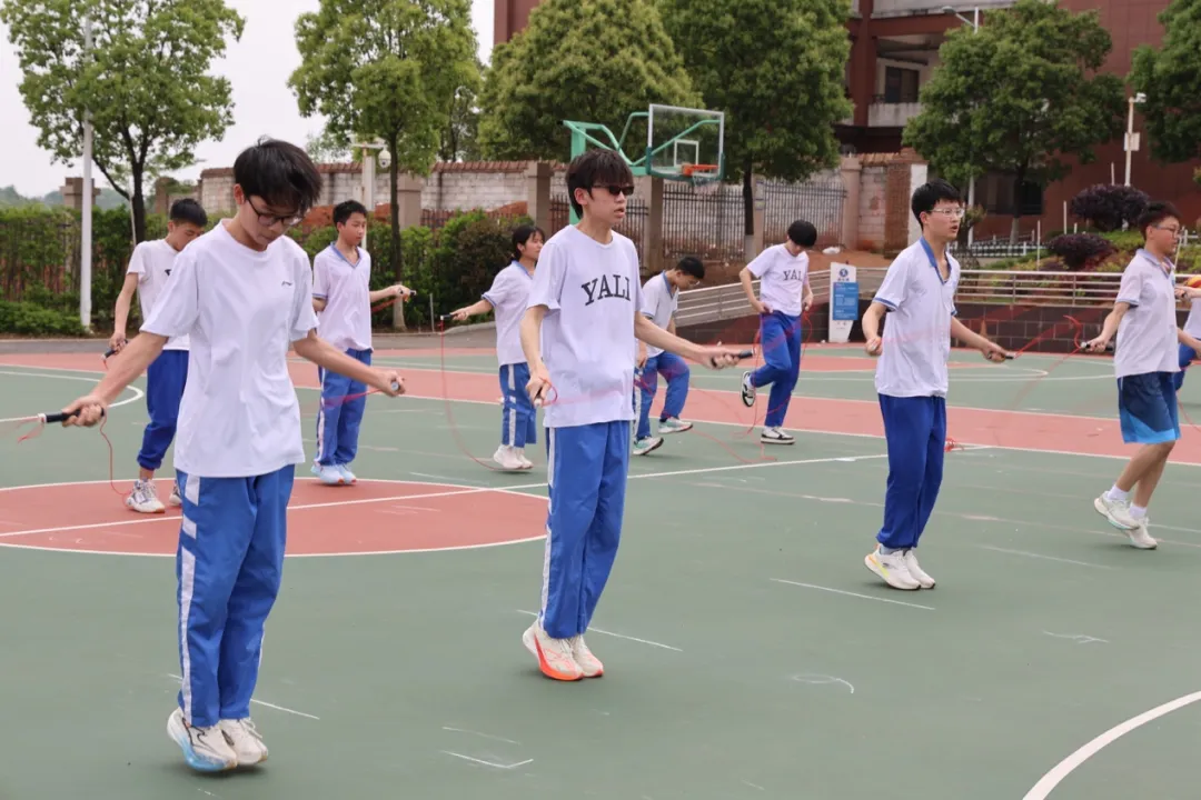 迎战体育中考 这场模拟够“燃” 第16张