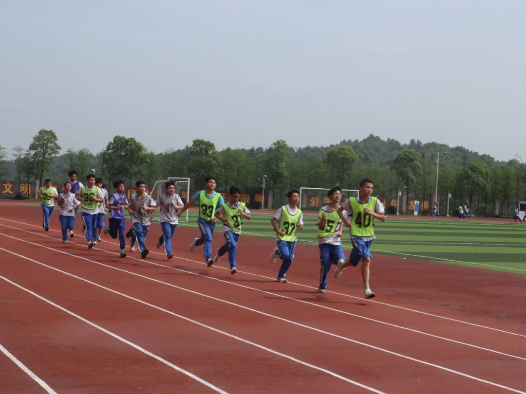 迎战体育中考 这场模拟够“燃” 第32张