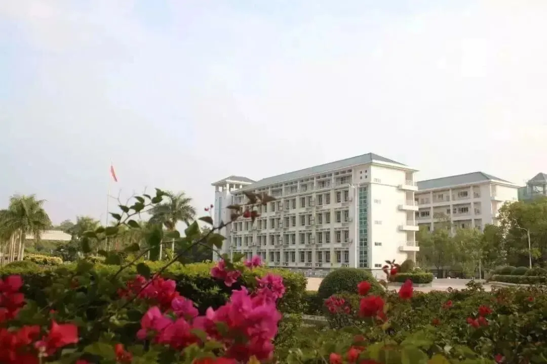 2026年中考择校不踩雷!技能 + 学历双丰收——广州市从化区职业技术学校【招生简章】 第5张