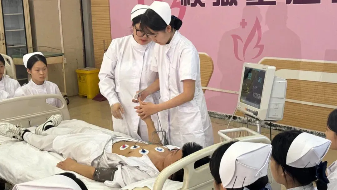 中考后选专业,学什么不容易被AI取代? 第4张